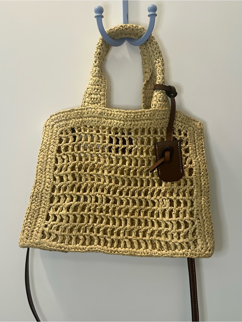 H&M Natural Straw Crossbody Bag with Brown Leather Accents - Picture 3 of 8